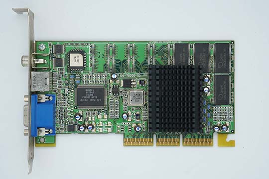 ATI Rage 128 Pro 32MB 显示卡（ATI Rage 128 Pro芯片）